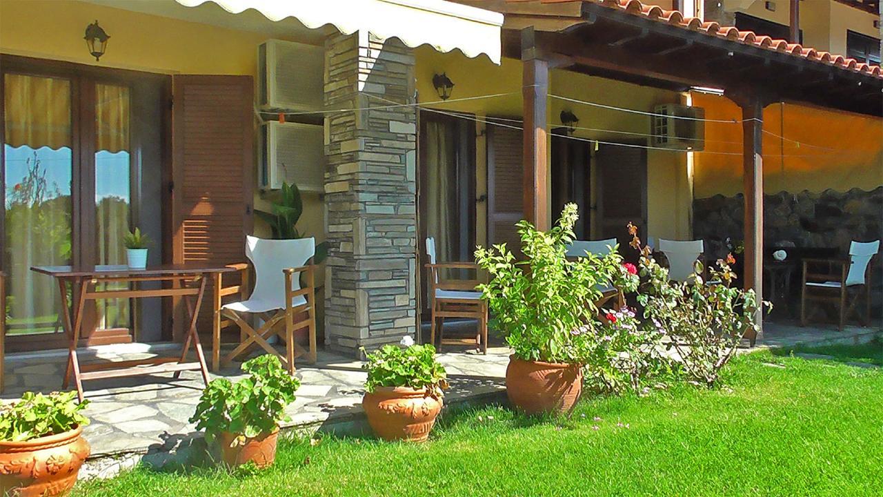 Studios Tripiti Nea Roda Ngoại thất bức ảnh